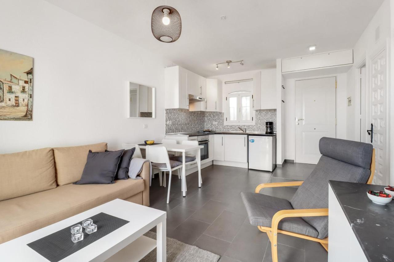 1 Bedroom In Verano Azul, Free Wi-Fi Nerja Dış mekan fotoğraf