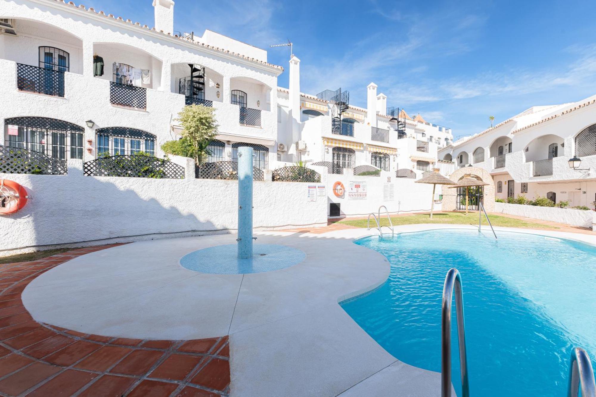 1 Bedroom In Verano Azul, Free Wi-Fi Nerja Dış mekan fotoğraf